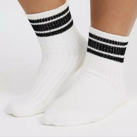 torrid Accessories - FREE W/ BUNDLE - NEW Torrid Varsity Crew Socks Sz 10-13